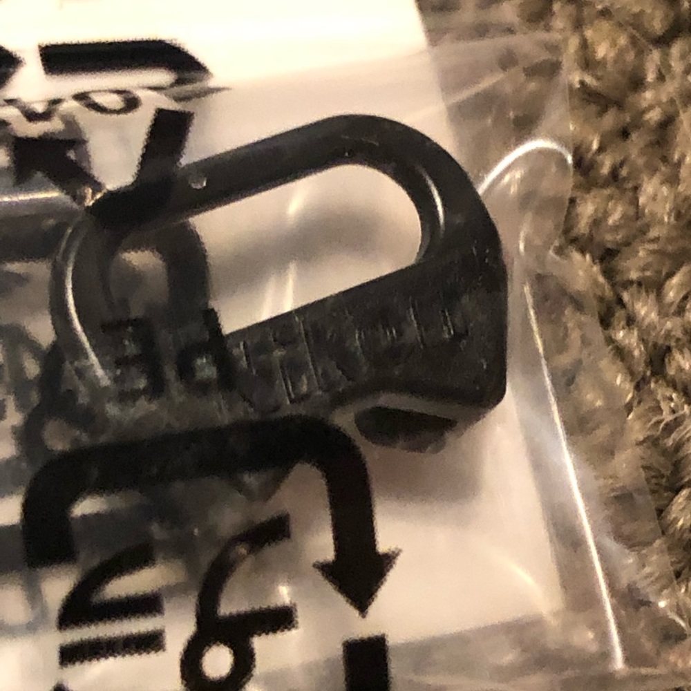 *6 for $10!* Nikon Camera Strap Triangle Lug Ring Plastic Cover SLR's Official - Picture 2 of 7
